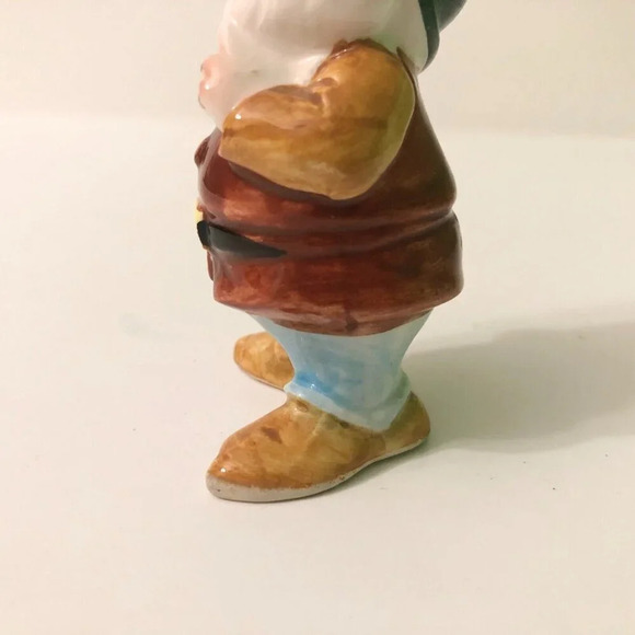 Vintage  Disney Snow White Happy Dwarf Green Hat Figurine 3.5 Inch Tall Japan - Picture 12 of 16